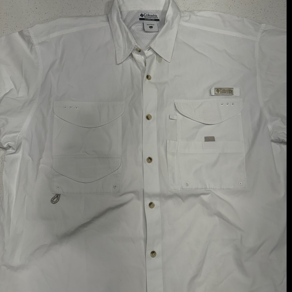 Columbia Men's White Short Sleeve Shirt - Picture 7 of 9